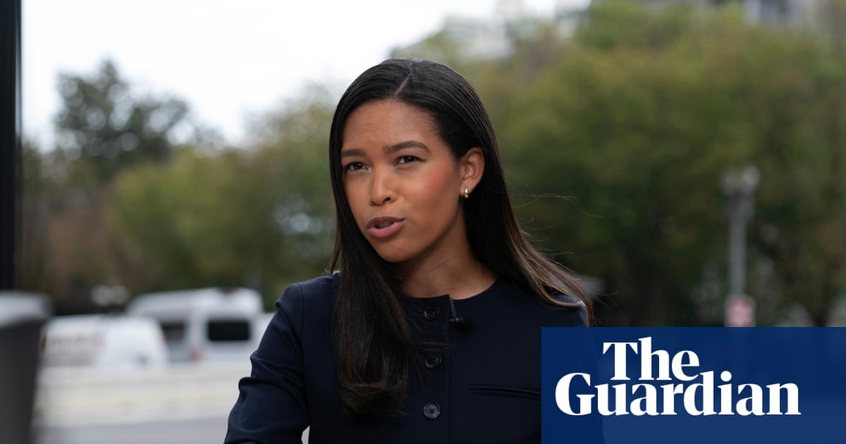 Trump tells female MS Now reporter to ‘be quiet’ amid questions on press pool ban | Donald Trump