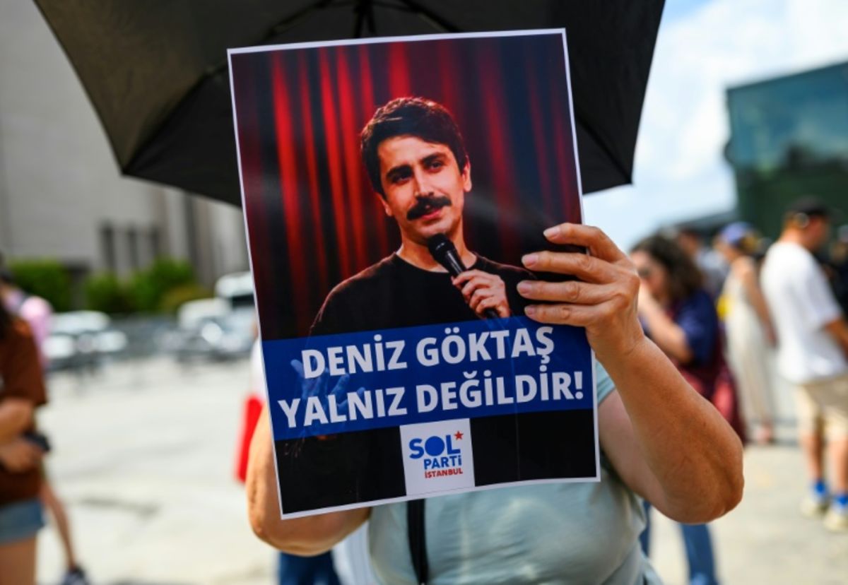 Turkish comedian convicted for Erdogan 'insult' freed pending appeal