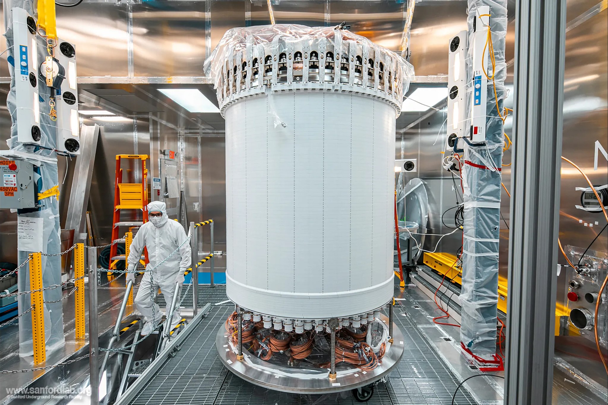 UAlbany physics professors report on dark matter LZ experiment