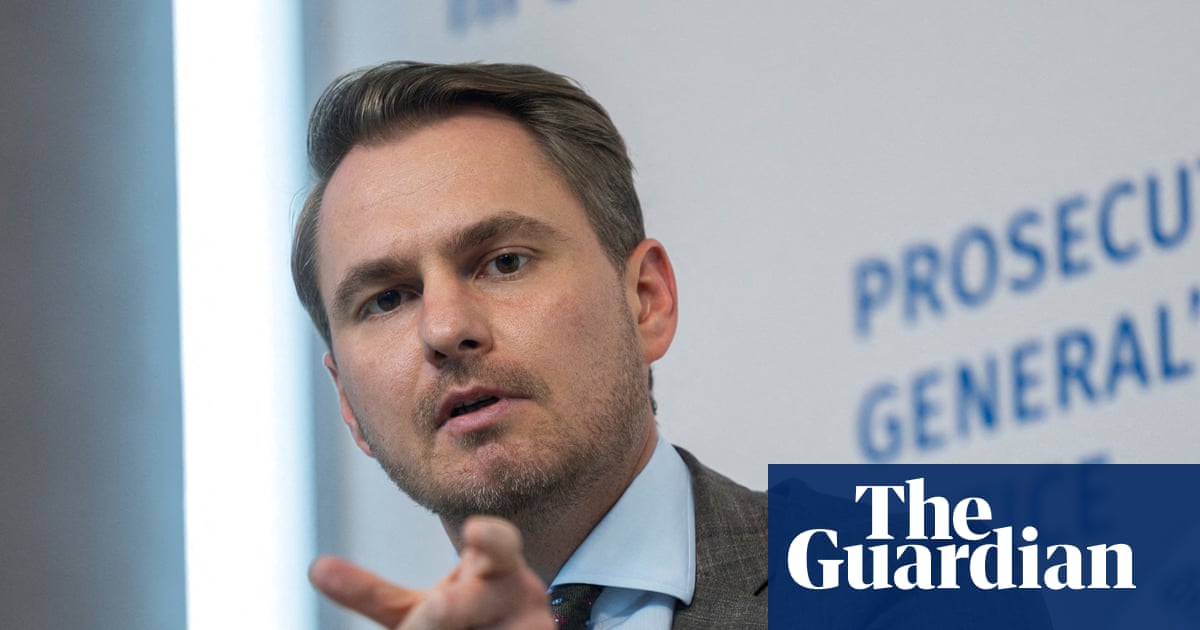 Ukraine’s prosecutor general quits after anti-corruption agents raid his office | Ukraine