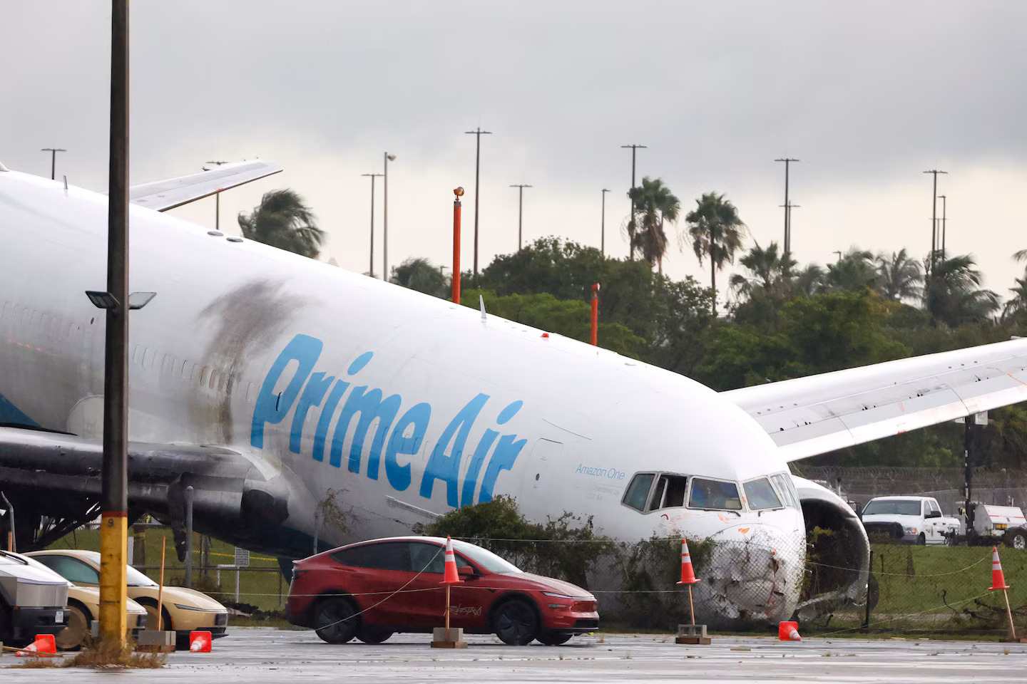 Why stopping a plane from skidding off the runway is a challenge