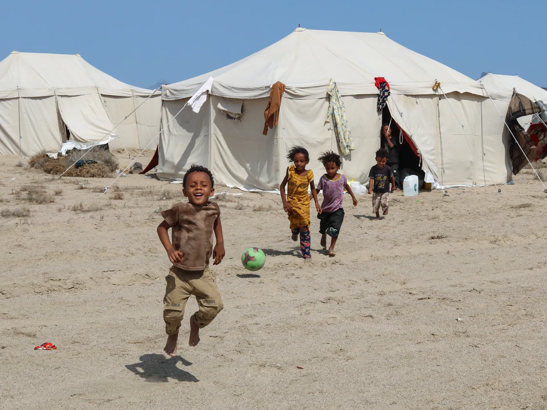 Yemen fighting displaces 71,000 children, worsens malnutrition: UNICEF | Humanitarian Crises News