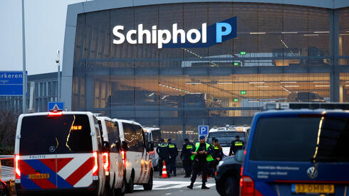 ‘They were looking for West Bank goods’: Israelis face searches at Amsterdam's Schiph