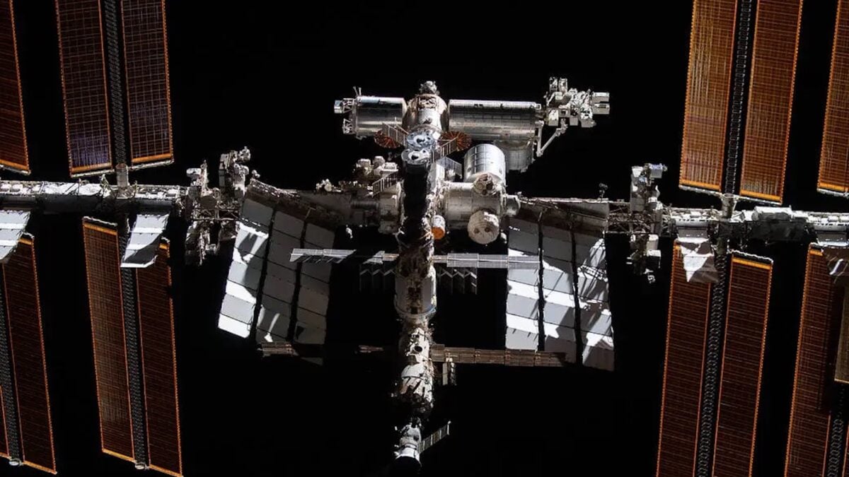 After Years of Air Leaks, Russia Is Reportedly Closing Off Part of the ISS for Good