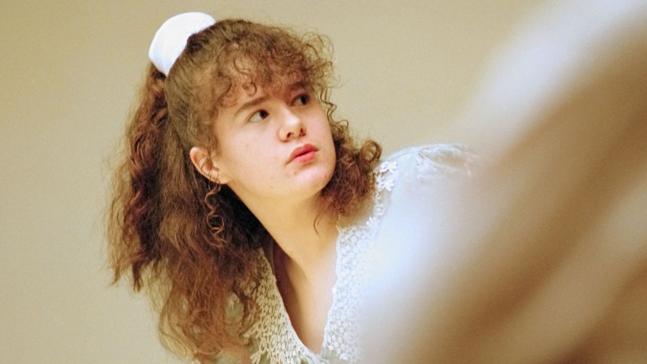 Christa Pike survives execution and is hospitalized in critical condition