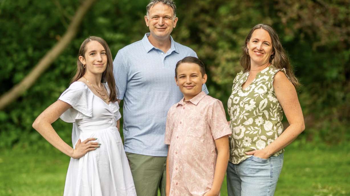 Early mammogram leads to life-saving discovery for Utah woman and her family
