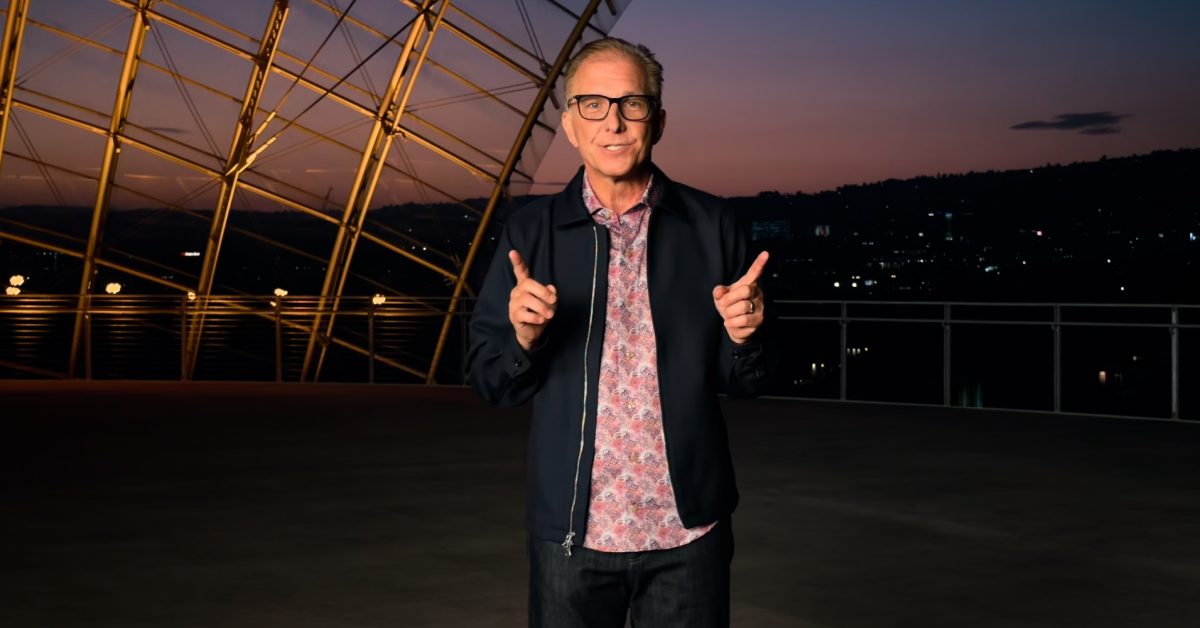 Greg Joswiak talks iPhone Duo in-store availability and demand ahead of launch