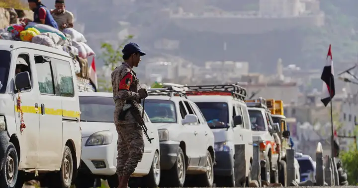 Houthis attack city in Yemen that UN says is at ‘grave risk’ - National