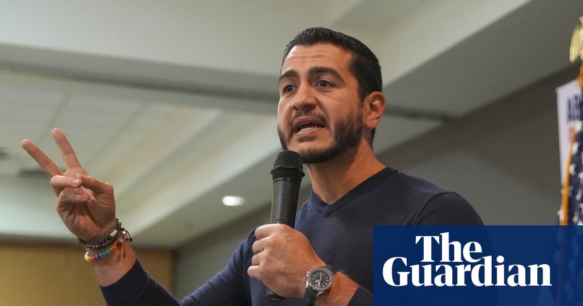 Man who heckled Abdul El-Sayed is former Josh Hawley aide, records show | US midterm elections 2026