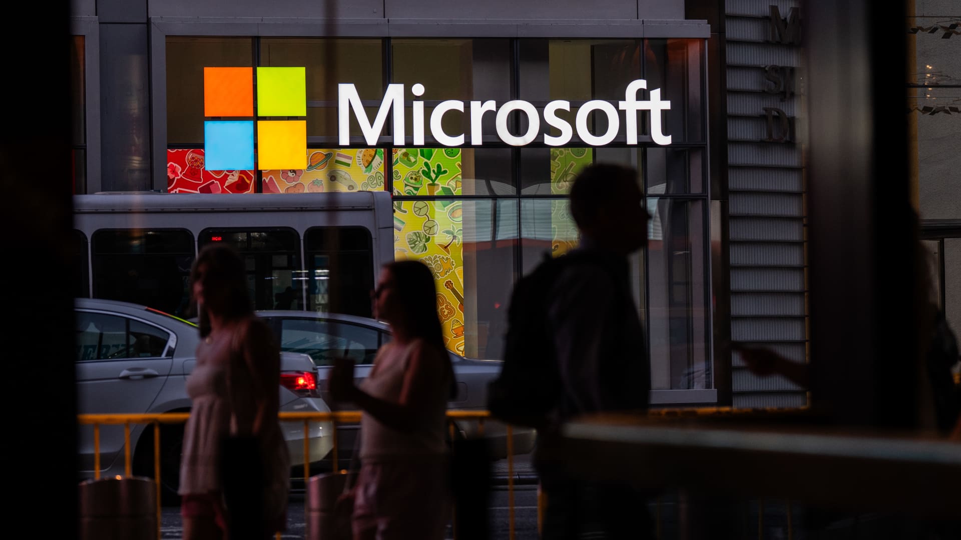 Microsoft offers voluntary buyouts to 60,000 employees