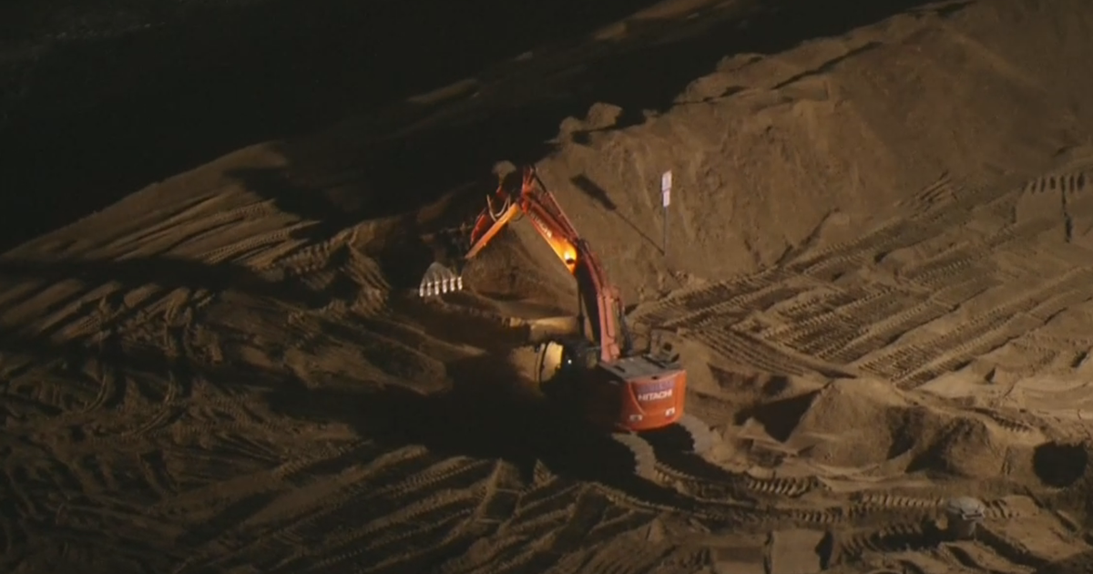 Newport Beach declares local emergency after coastal flooding on Balboa Peninsula