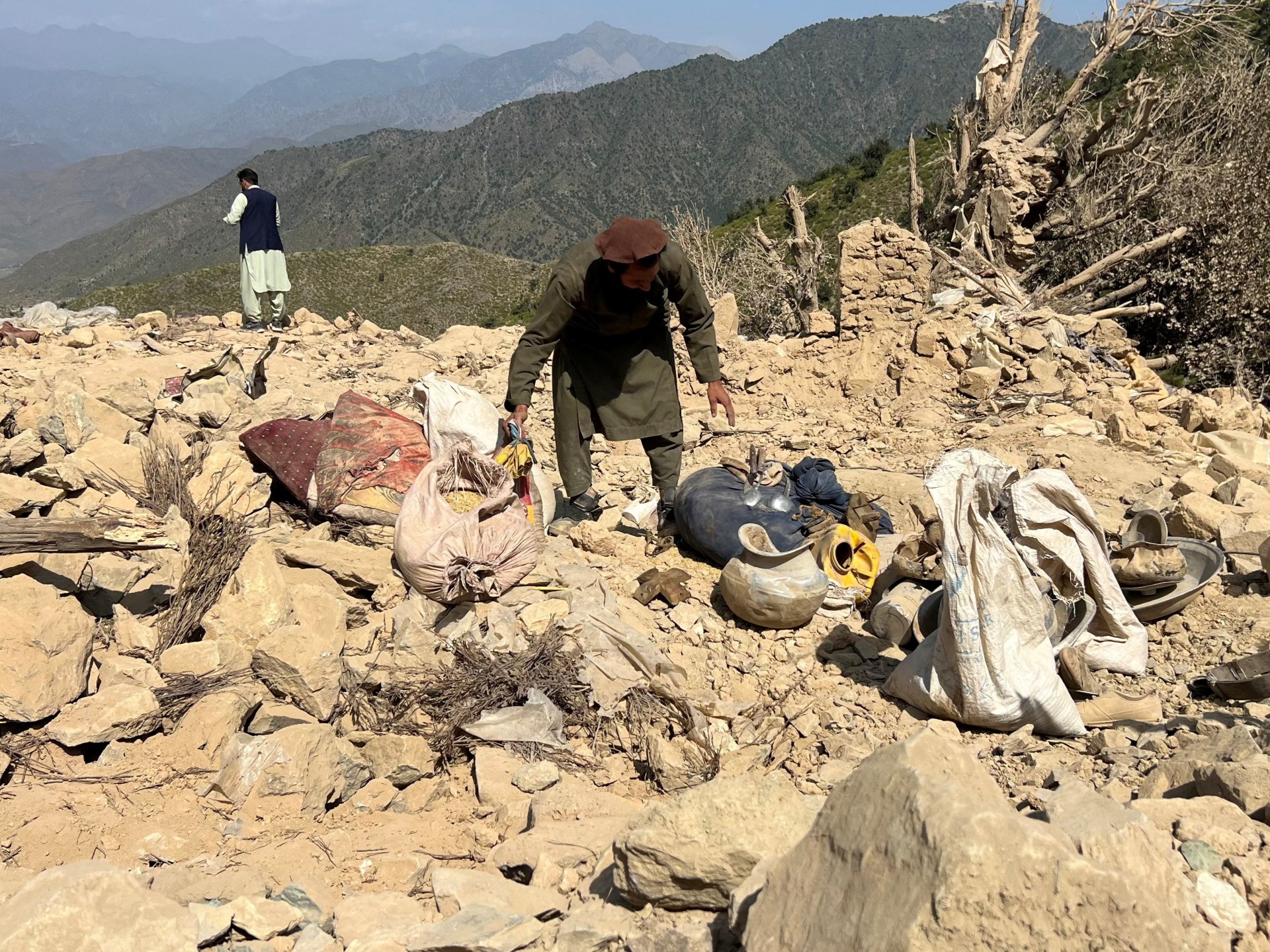 Pakistan launches deadly air attacks on Afghanistan | News