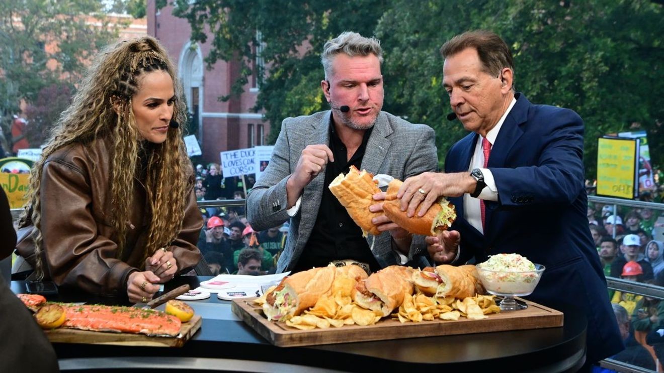 Pat McAfee calls 'College GameDay' visit uncomfortable after Utes' social media post