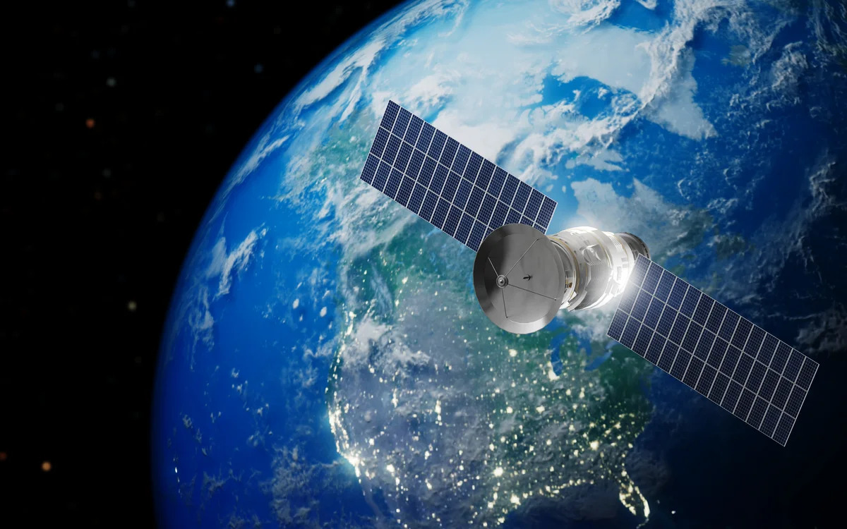 SpaceX Just Launched 3 Rockets in 13 Hours. Here’s What Investors Need to Know Right Now.