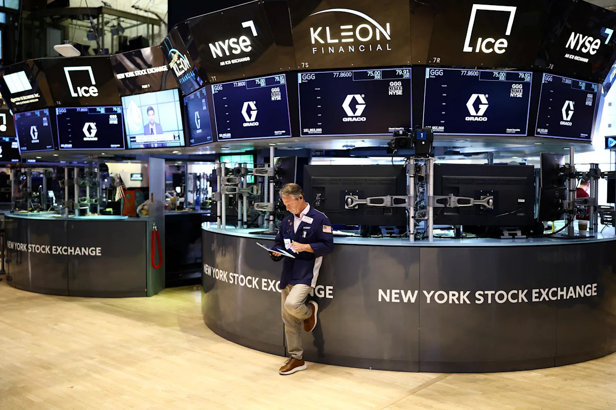 Stock market today: Dow, S&P 500, Nasdaq futures fall after tech rally