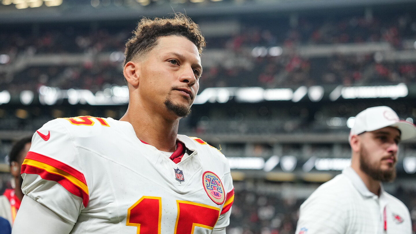Sunday Aftermath: Chiefs' receiver woes, Lamar Jackson's status, and more