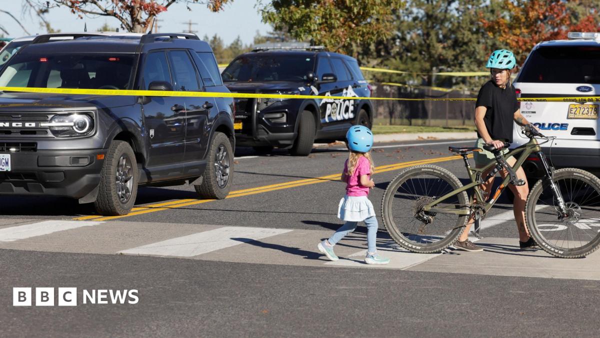 Three children and teacher killed by 16-year-old at Oregon primary school