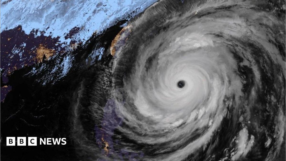 Typhoon Champi roars towards Taiwan, Japan and China bringing heavy rain and wind