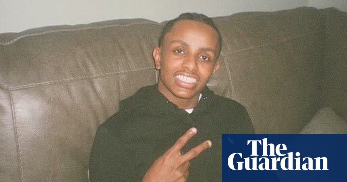 Verse from Qu’ran inspired US man to leap on runaway school bus and halt it | Minnesota