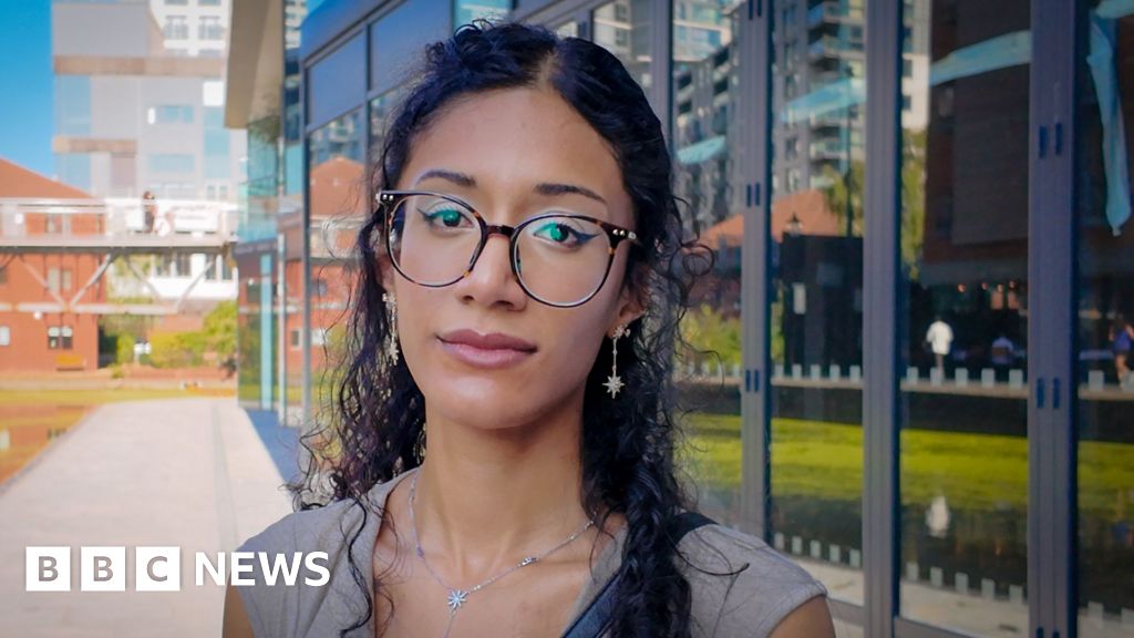 What happens when you grow up not knowing your family medical history? - BBC
