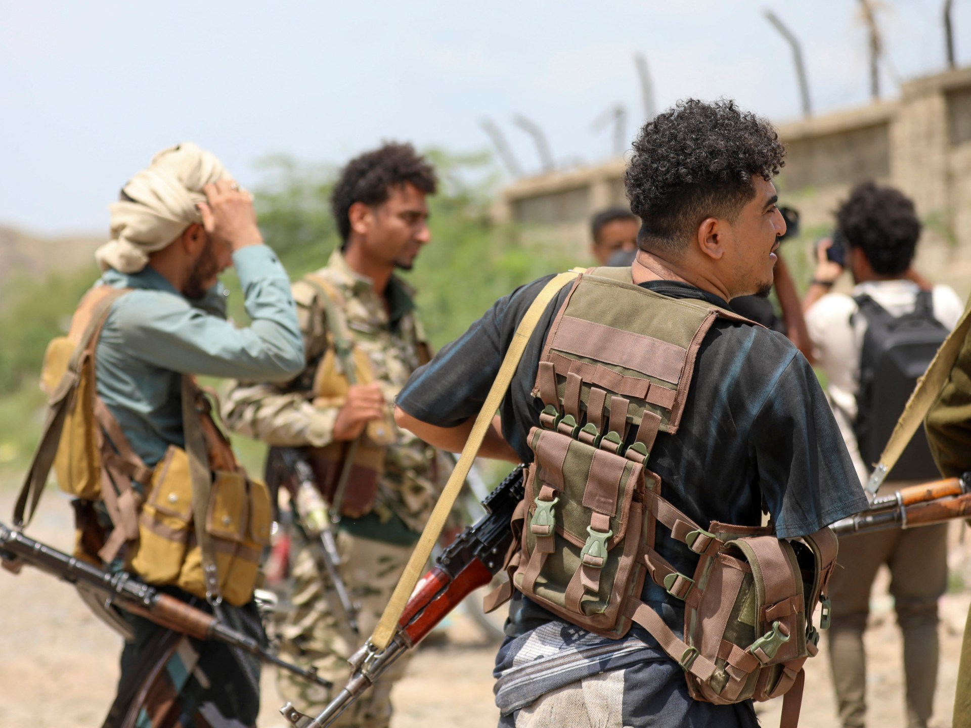 Yemen war: What’s the latest, as government forces claim advances? | Houthis News